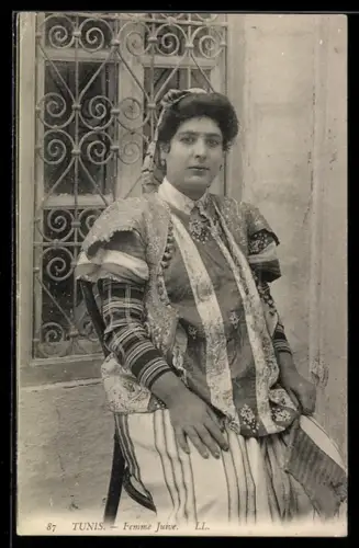 AK Tunis, Portrait d`une femme juive