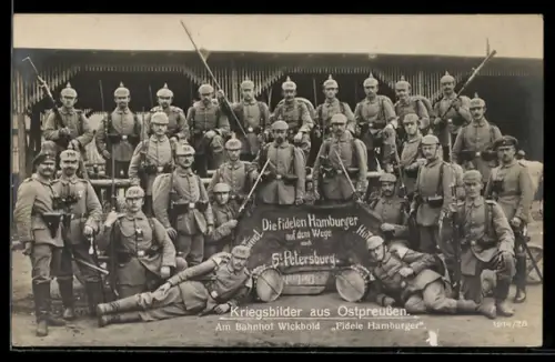 AK Wickbold, Soldaten in Uniform auf dem Weg nach St. Petersburg