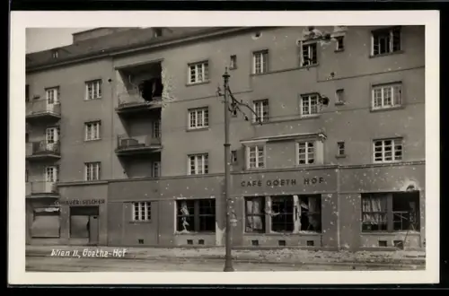 AK Wien II, Februar-Aufstand, Aussenansicht des zerstörten Café Goethe-Hof