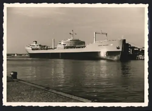 Fotografie Tankschiff Höegh Galleon in Ballast im Hafen festgemacht