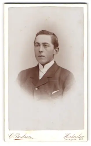 Fotografie C. Paulsen, Haderslev, Storegade 430, Portrait eines jungen Mannes