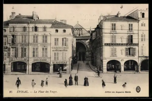 AK Épinal, La Place des Vosges, A la Ville de Nancy