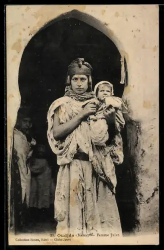 AK Oudjda, Femme Juive