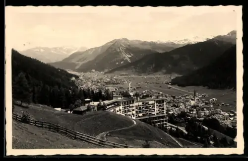 AK Davos, Ortsansicht mit Thurgauer Heilstätte