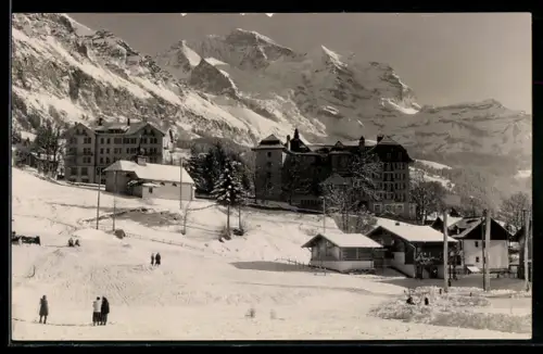 AK Wengen, Ortsansicht mit Jungfrau