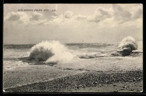 AK Kullen, Brandung am Kiesstrand