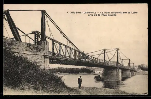 AK Ancenis /Loire-Inf., Le Pont suspendu sur la Loire pris de la Rive gauche