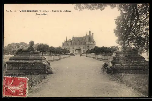 AK Chevonceaux /l.-et-L., Entrée du château Les sphinx