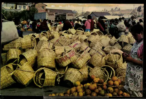 AK Salgonqui, Market day, agricultural products and handicrafts are sold there