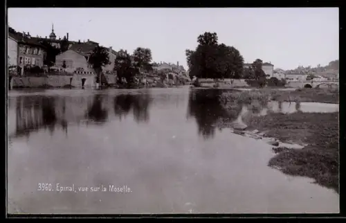 AK Epinal, Vue sur la Moselle