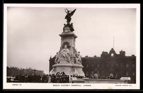 AK London, Queen Victoria Memorial