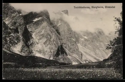 AK Horgheim, Romsdal, Troldtindrene