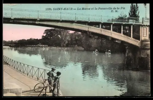 AK Saint-Maur, La Marne et la Passerelle de la Pie