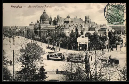 AK Dresden, Ausstellungs-Palast mit Strassenbahn