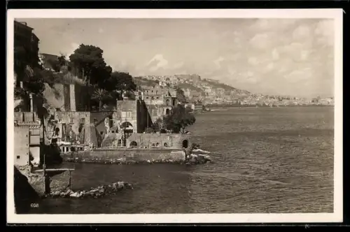 AK Neapel, Golf von Neapel mit alten Gemäuern