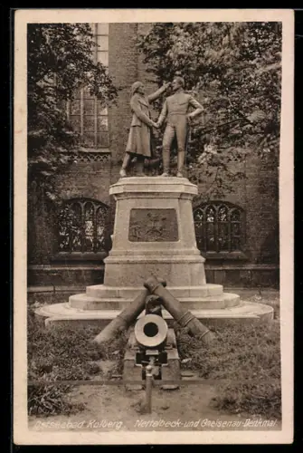 AK Kolberg, Nettelbeck- & Gneisenau-Denkmal