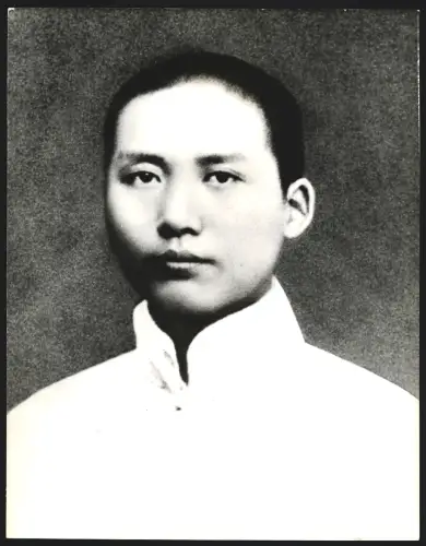 Fotografie Ehemaliger Staatspräsident der Volksrepublik China Mao Tse-Tung im Alter von 25 Jahren, 1919 in Chang Sha