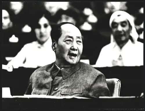 Fotografie Ehemaliger Staatspräsident der Volksrepublik China Mao Tse-Tung beim 10. Nationalkongress in Beijing 1973