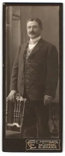Fotografie C. Fettback, Salzwedel, Neuperverstrasse 28, Porträt eines Herrn im Anzug