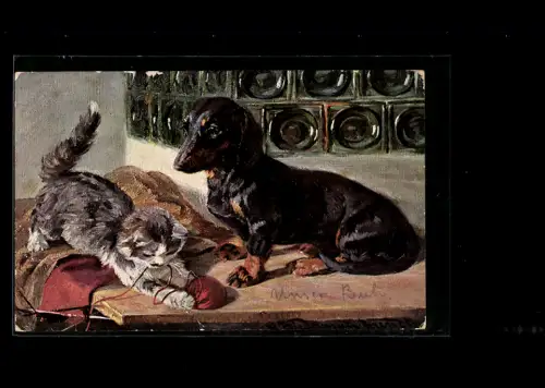 AK Ruhig sitzender Dackel neben Katze beim Spiel mit einem Wollknäuel vor dem Kachelofen