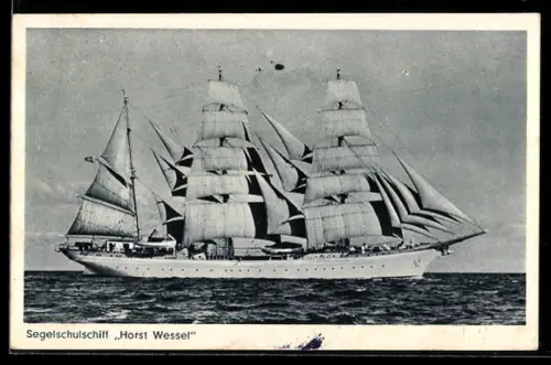 AK Segelschulschiff Dreimast-Bark  unter vollen Segeln