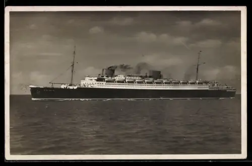 AK Passagierschiff Bremen vom NDL Bremen hohe Fahrt laufend