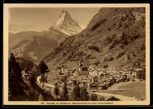 AK Zermatt, Gesamtansicht mit Matterhorn, Mondsichel bei Halt gegen das Licht
