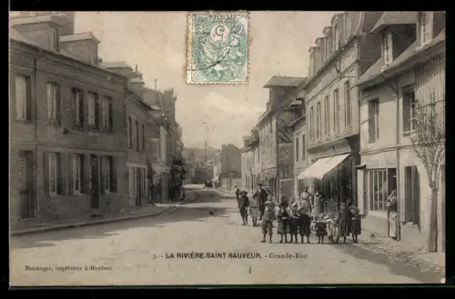 AK La Rivière-Saint-Sauveur, Grande-Rue