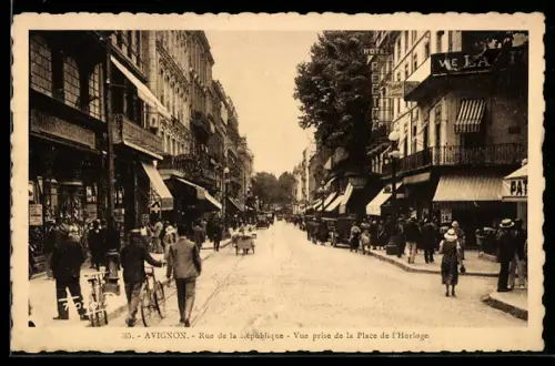 AK Avignon, Rue de la république, Vue prise de la Place de l`Horloge