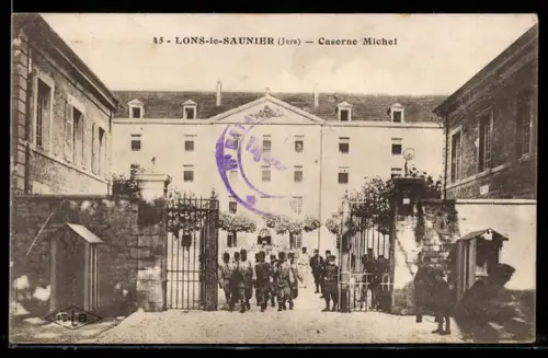 AK Lons-Le-Saunier /Jura, Caserne Michel