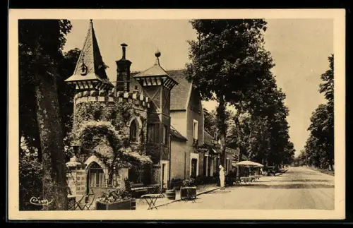 AK Souppes-sur-Loing /S.-et-M., l`Hôtel de La Hutterie