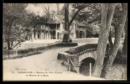 AK Versailles, Hameau du Petit Trianon, La Maison de la Reine