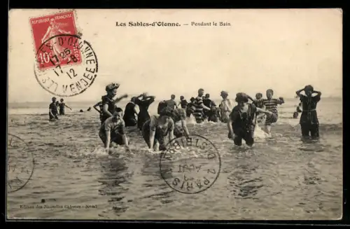 AK Les Sables-d`Olonne, Pendant le Bain