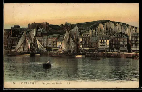 AK Le Tréport, Vue prise des Docks