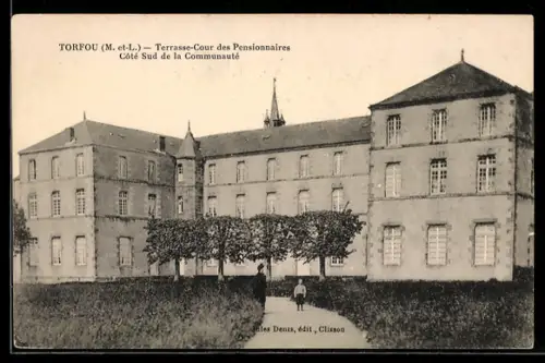 AK Torfou /M. et L., Terrasse-Cour des Pensionnaires Côté Sud de la Communauté