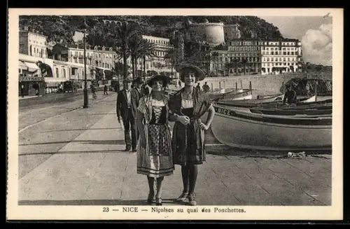 AK Nice, Nicoises au quai des Ponchettes