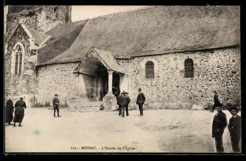 AK Messac, L`Entrée de l`Eglise