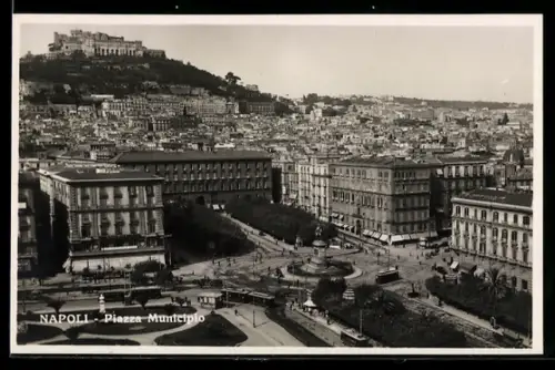 AK Napoli, Piazza Municipio e Vesuvio, Strassenbahn