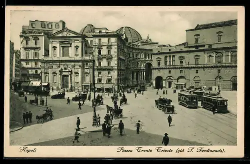 AK Napoli, Piazza Trento Triste mit Strassenbahn