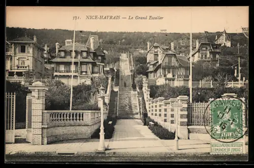 AK Nice-Havrais, Le Grand Escalier