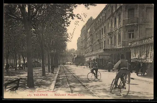 AK Valence, Boulevard Maurice-Clerc, Fahrradfahrer