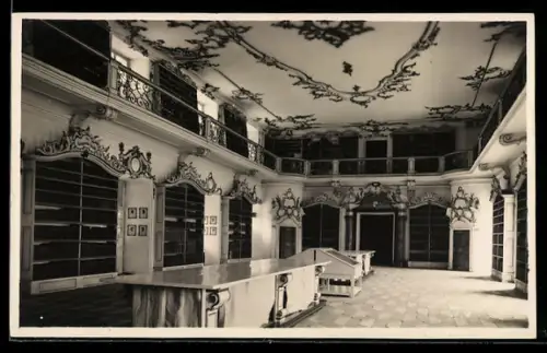 Foto-AK Brixen, Innenansicht der Bibliothek