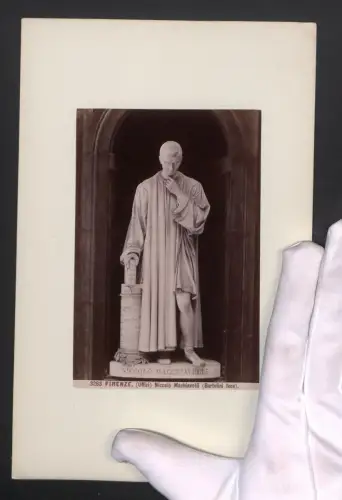 Fotografie unbekannter Fotograf, Ansicht Firenze, Niccolo Machiavelli, Uffizi, Grossformat 25 x 17cm