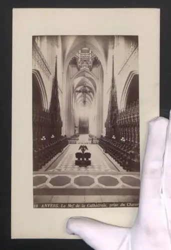 Fotografie unbekannter Fotograf, Ansicht Anvers, La Nef de la Cathedrale, prise du Choeur, Grossformat 25 x 17cm