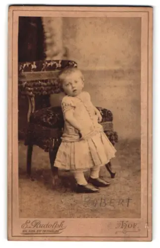 Fotografie E. Rudolph, Hamburg, Marienstr. 69, Portrait des Kindes Robert Zimmermann