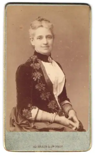 Fotografie AD Braun & Cie, Paris, Boulevard des Capucines 3, Porträt der Frau Clara Iklé