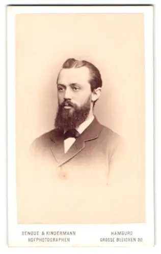 Fotografie Benque & Kindermann, Hamburg, Grosse Bleichen 30, Porträt des Herrn Lewandowsky