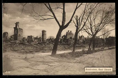 AK Brest Litowsk, Brandruinen im Ort