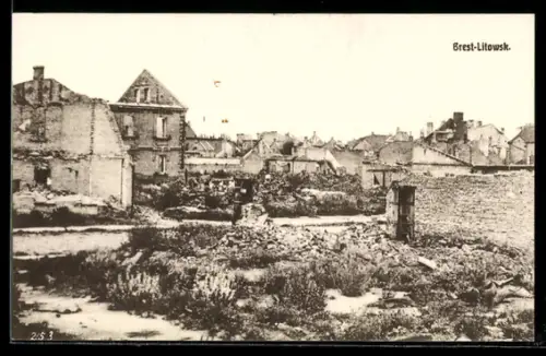 AK Brest-Litowsk, Zerstörte Häuser im Ort