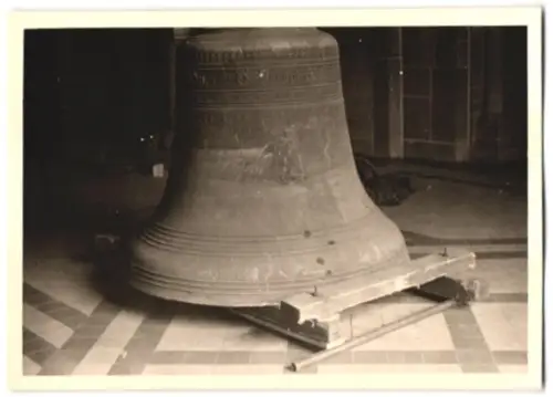 23 Fotografien unbekannter Fotograf, Ansicht Bonn, Kirche St. Elisabeth, Eingangsportal, Transport der Glocke